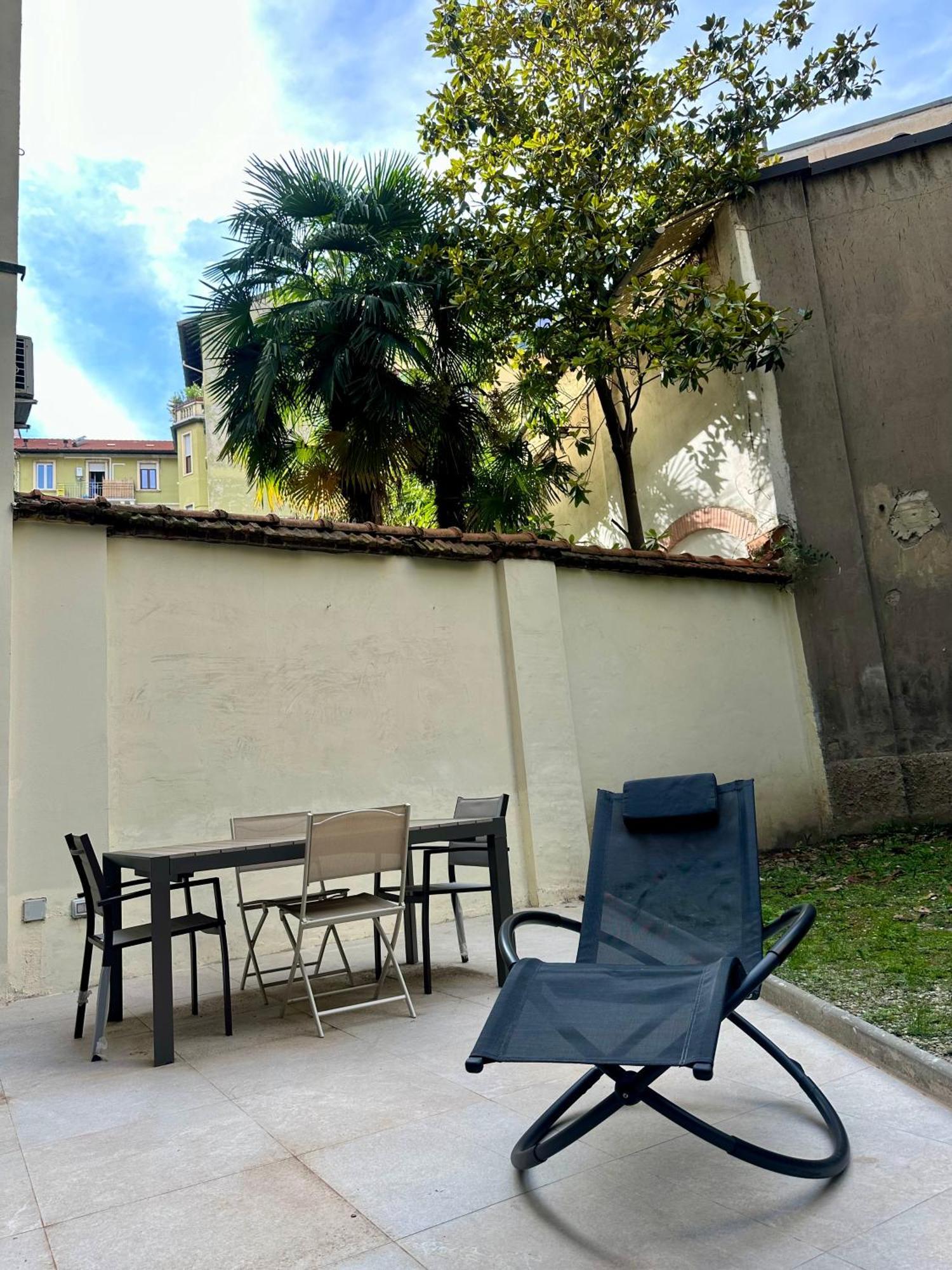 Lr Deluxe Apartments - Porta Venezia - Bilocale Con Giardino Privato Milano Exterior foto