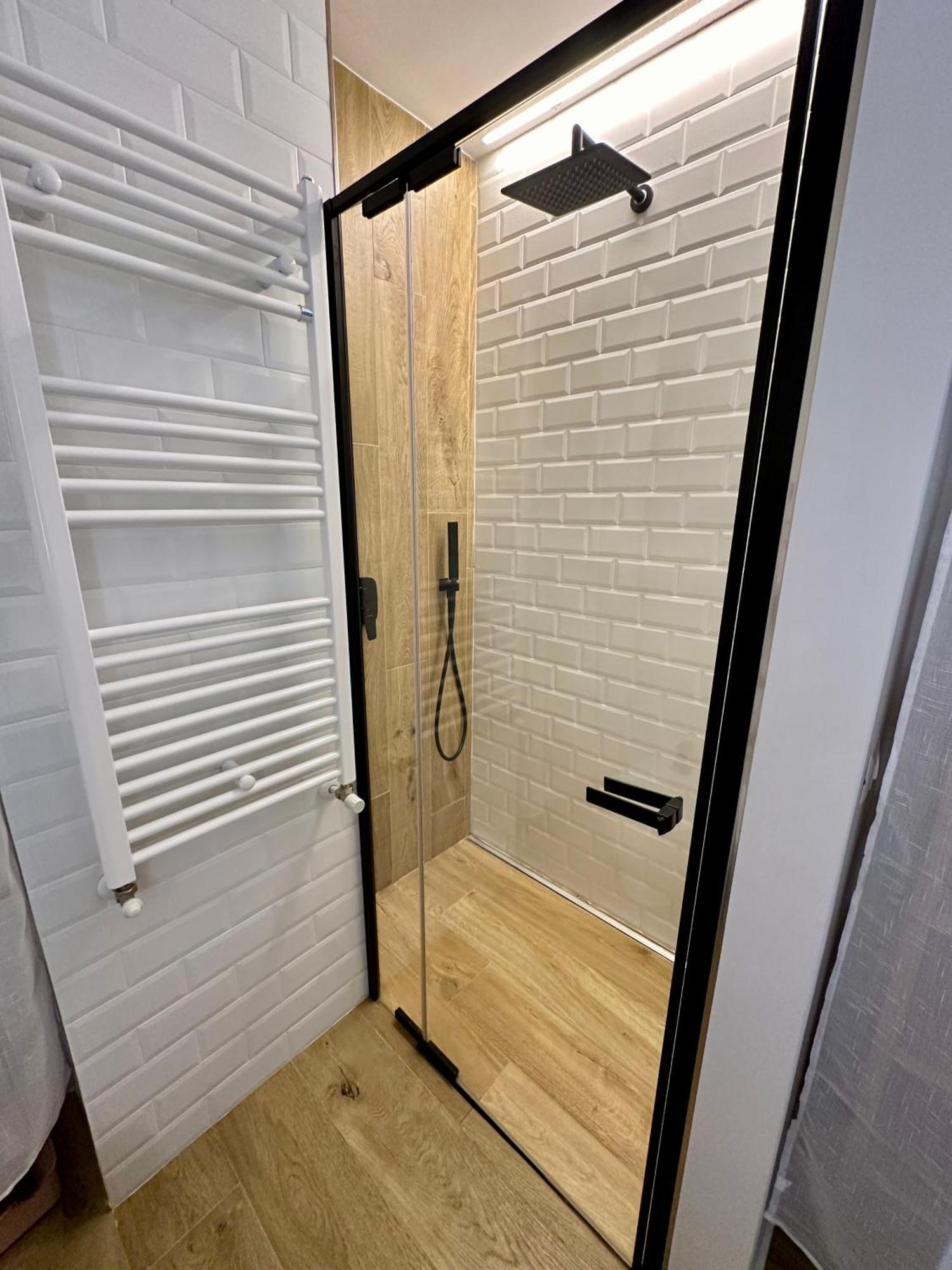 Lr Deluxe Apartments - Porta Venezia - Bilocale Con Giardino Privato Milano Exterior foto