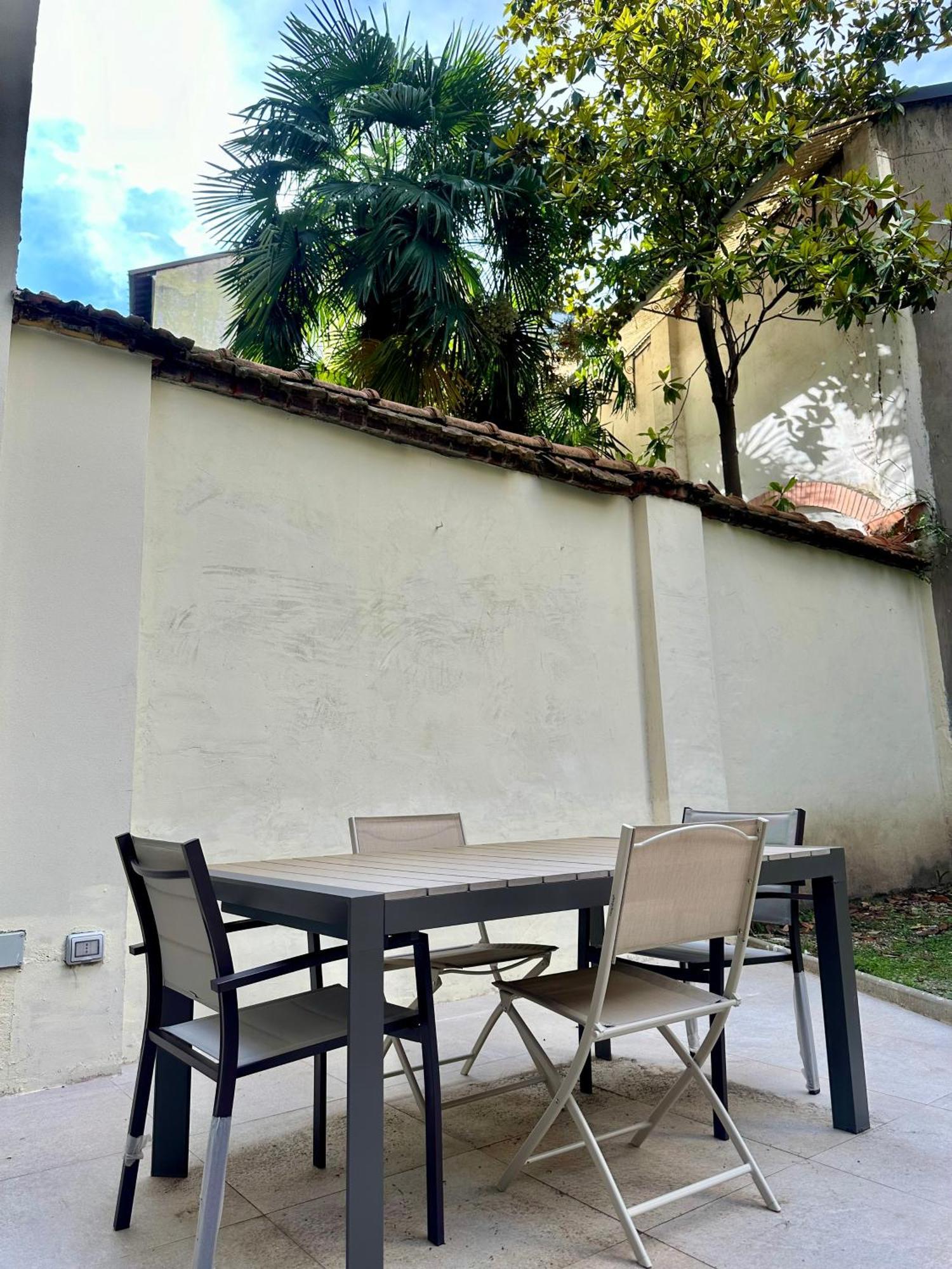 Lr Deluxe Apartments - Porta Venezia - Bilocale Con Giardino Privato Milano Exterior foto